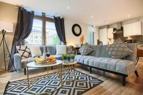 Dalgin Apartment - City Centre - Free Parking, Balcony, Superfast Wifi and Smart TV with Netflix by Yoko Property